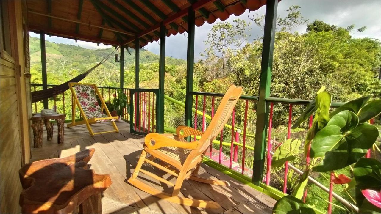 La Acuarela, Posada De La Monita Pereira Bagian luar foto